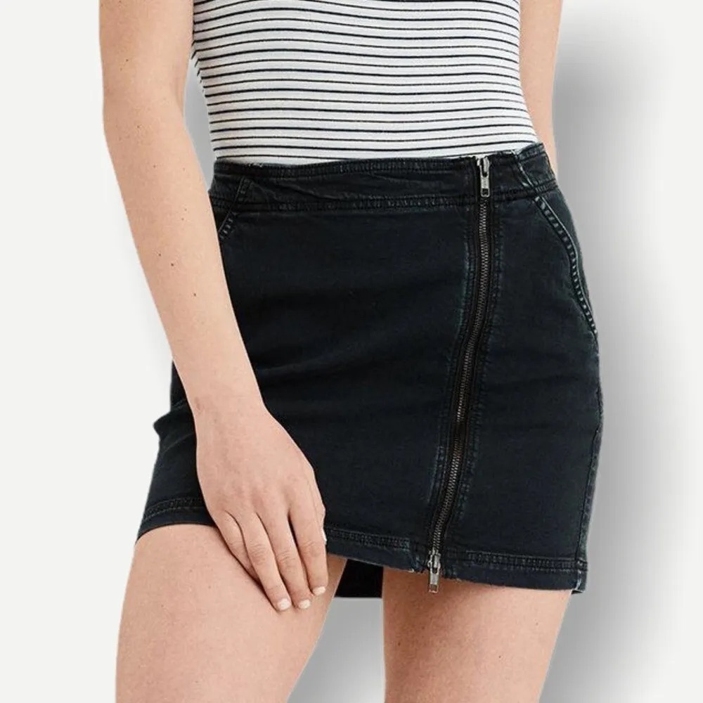 American Eagle Black Zipper Mini Skirt